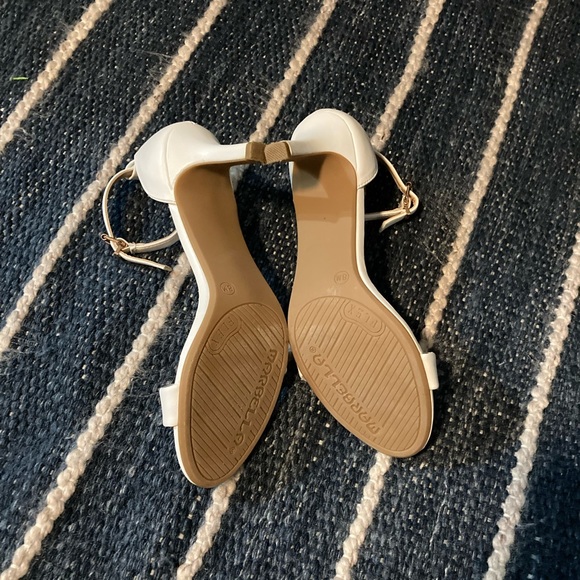 MARBELLA white ankle strap high heels - Picture 4 of 6